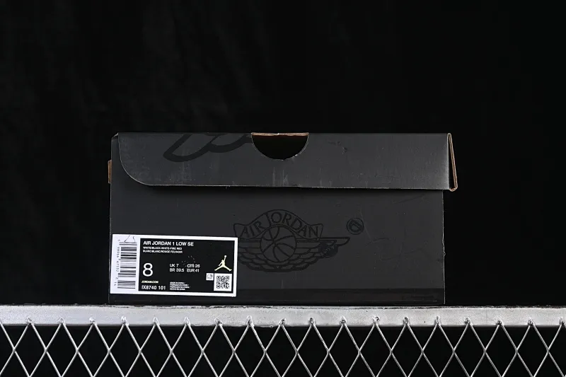 All categories Air Jordan Jordan series basketball shoes Air Jordan 1 Low Air Jordan 1 Low AJ1 Joe 1 Year of the Horse limited low-top retro culture basketball shoes IX8740-101